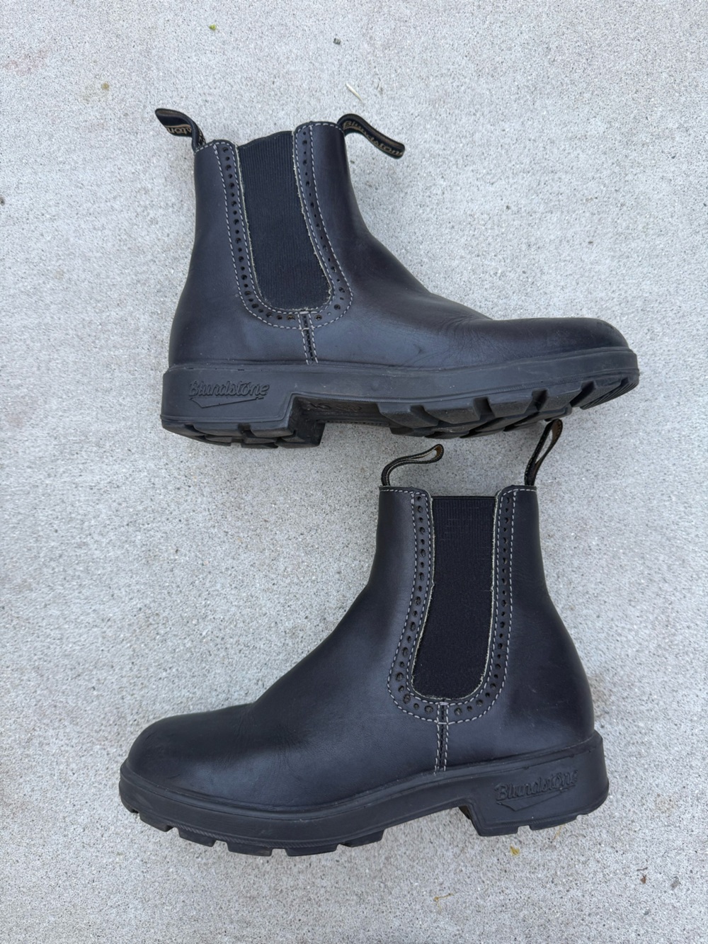 Blundstone Women’s Original Chelsea Boots in Voltan Black US Size 6 - Picture 5 of 8